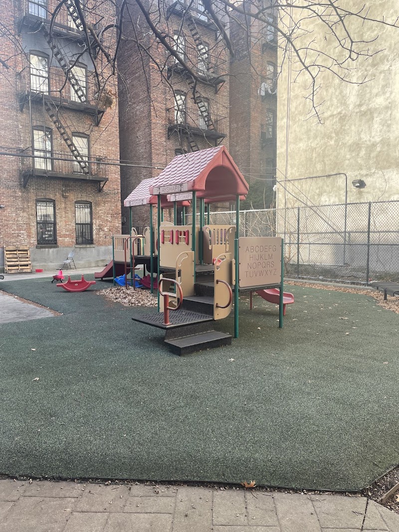 Abyssinian Tot Lot playground photo 2