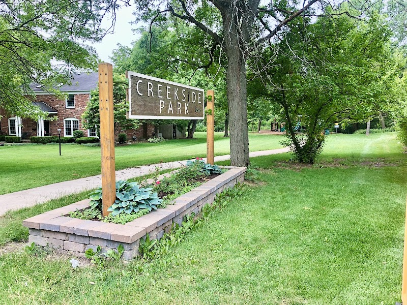 Creekside Park playground photo 3