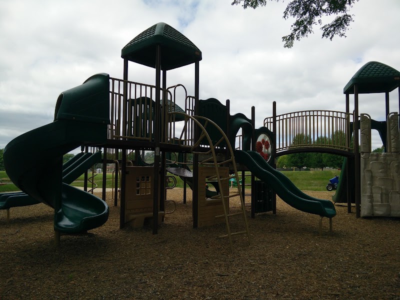 Davis Primary Playground: Fun for Kids in St. Charles | Playgrounds Near Me