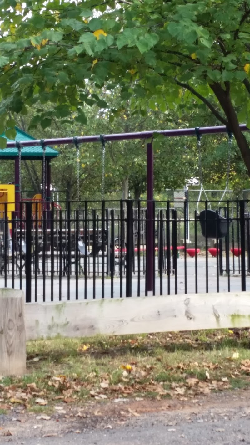 Drumgoole Tot Lot playground photo 2