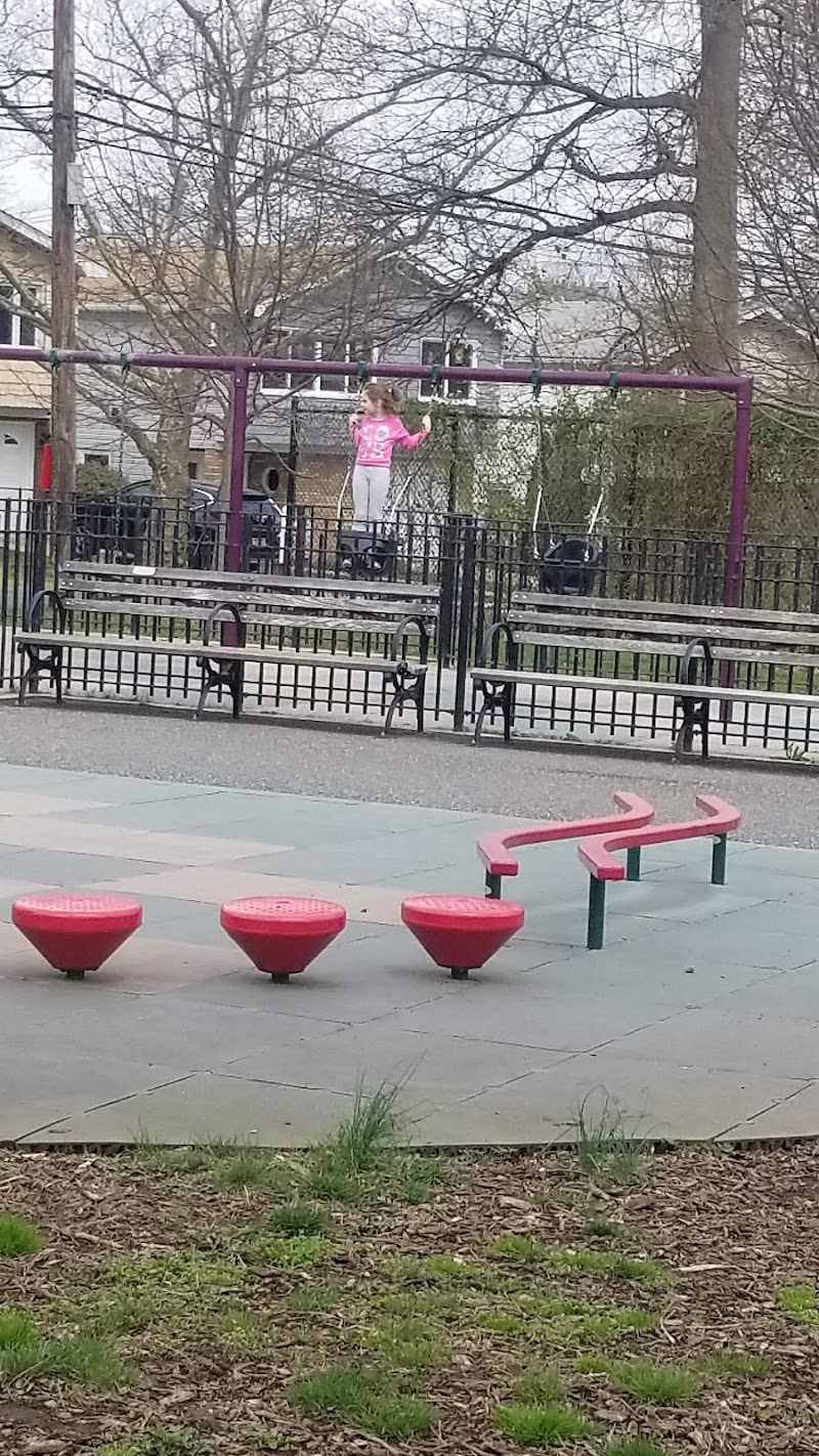 Drumgoole Tot Lot playground photo 3