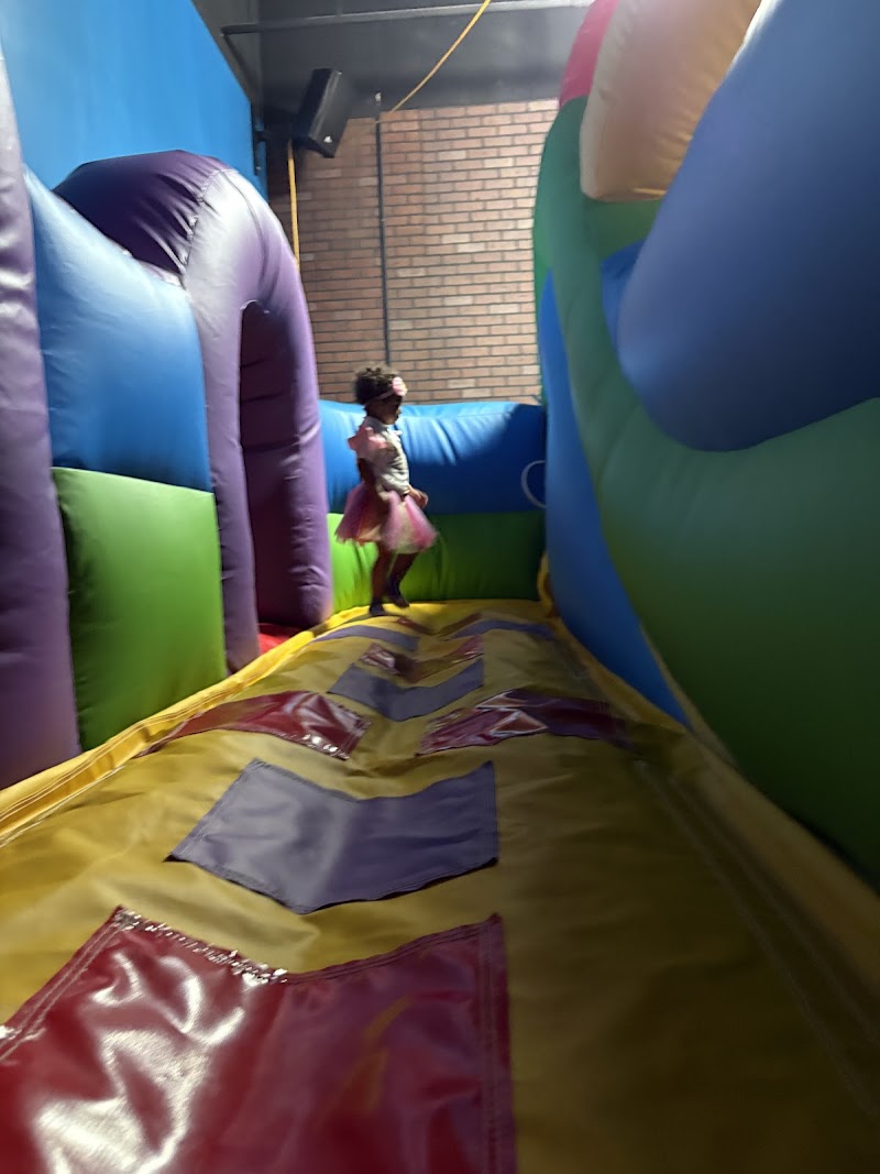PLAY PARADISE playground photo 3