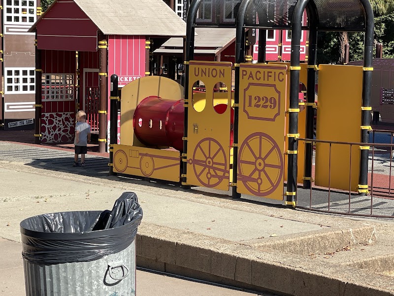 Playground playground photo 2