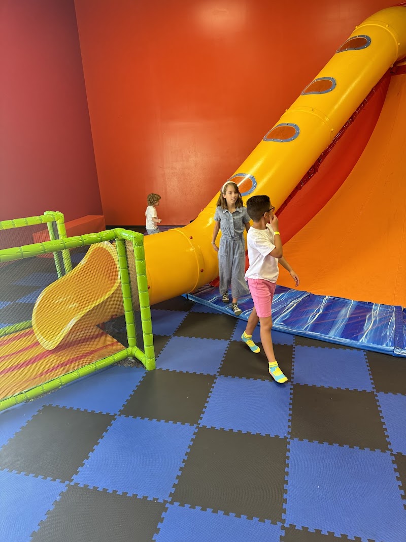 UPTOWN JUNGLE FUN PARK | Henderson, NV playground photo 3